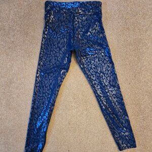 Heroine Sport Navy Marvel Cheetah Print  Medium Leggings EUC
